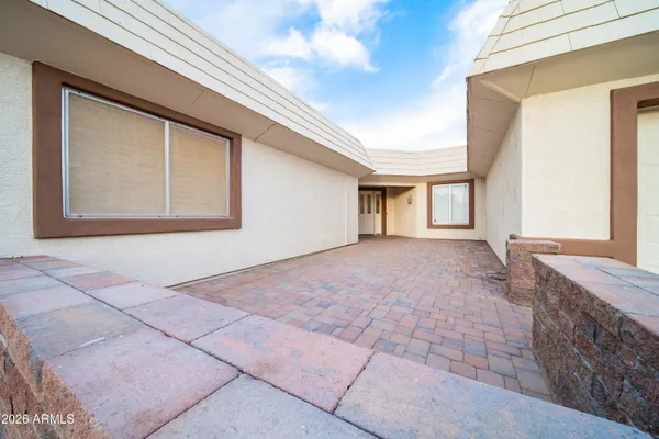 Property Slideshow image 3 of 27 | 10709 w wheatridge dr, Sun City, AZ, 85373