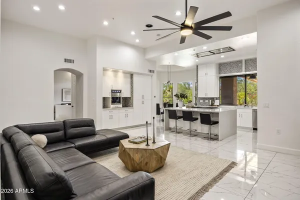 Property Slideshow image 3 of 37 | 33431 n 64th pl, Scottsdale, AZ, 85266