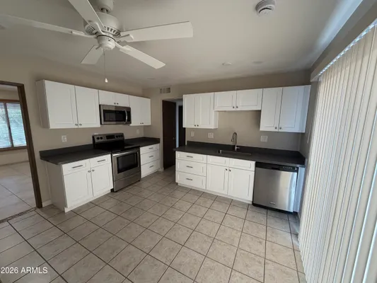Property Slideshow image 3 of 26 | 19621 n palo verde dr, Sun City, AZ, 85373