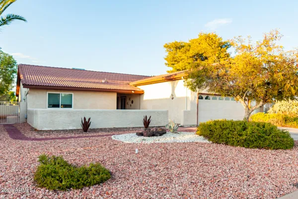 Property Slideshow image 2 of 37 | 25629 s ontario dr, Sun Lakes, AZ, 85248