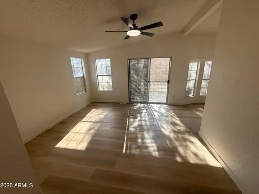 Property Slideshow image 2 of 14 | 6081 s oakmont dr, Chandler, AZ, 85249