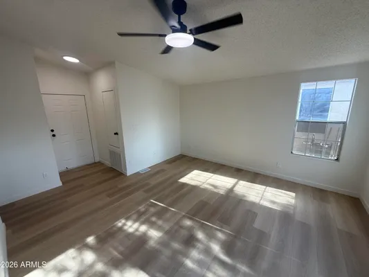Property Slideshow image 3 of 14 | 6081 s oakmont dr, Chandler, AZ, 85249