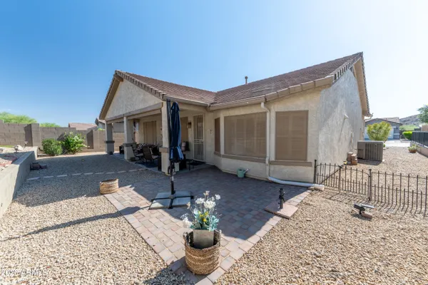 Property Slideshow image 3 of 46 | 31876 n larkspur dr, San Tan Valley, AZ, 85143
