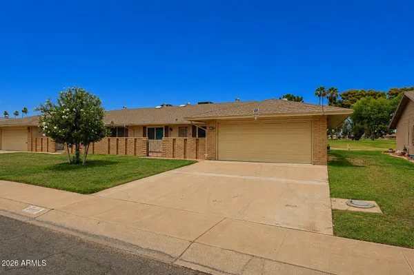 Property Slideshow image 3 of 35 | 10646 w tropicana cir, Sun City, AZ, 85351