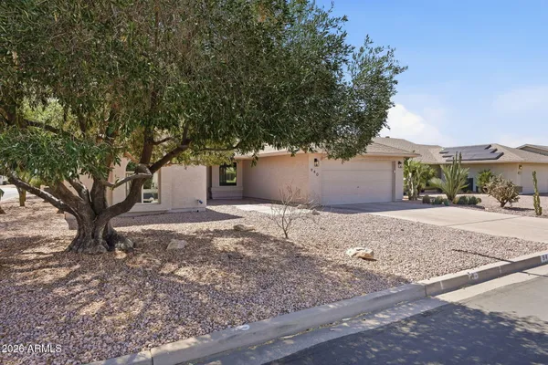 Property Slideshow image 2 of 41 | 940 s 78th pl, Mesa, AZ, 85208