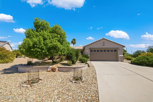 Property Slideshow image 2 of 28 | 15950 w quail creek ln, Surprise, AZ, 85374