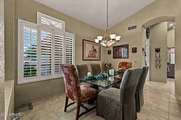 Property Slideshow image 3 of 37 | 9863 w menadota dr, Peoria, AZ, 85382