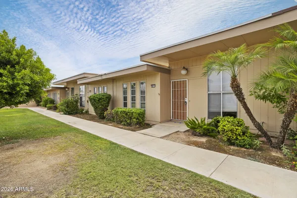 Property Slideshow image 2 of 22 | 10060 w royal oak rd f, Sun City, AZ, 85351