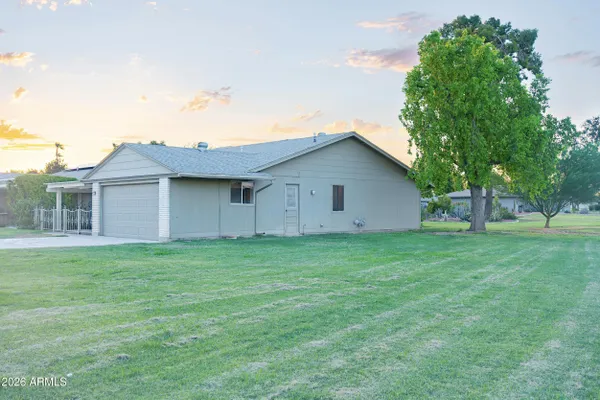 Property Slideshow image 2 of 20 | 9902 w raintree dr, Sun City, AZ, 85351