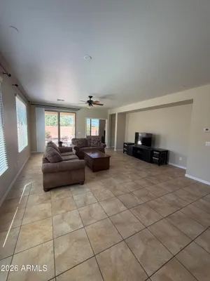 Property Slideshow image 2 of 13 | 136 w latigo cir, San Tan Valley, AZ, 85143