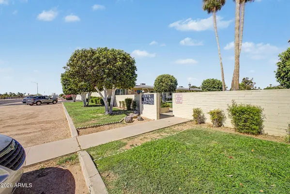 Property Slideshow image 2 of 28 | 9691 n 111th ave, Sun City, AZ, 85351