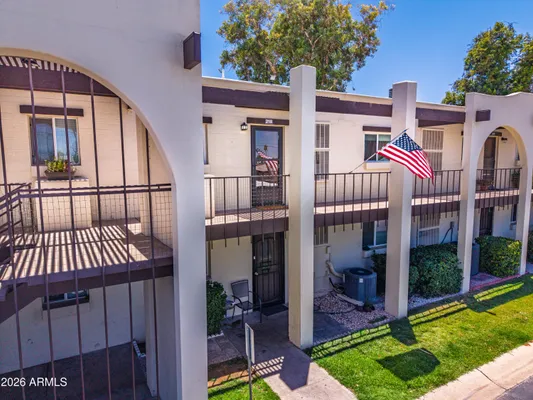 Property Slideshow image 2 of 33 | 131 n higley rd 218, Mesa, AZ, 85205