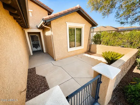 Property Slideshow image 2 of 18 | 27002 w runion dr, Buckeye, AZ, 85396