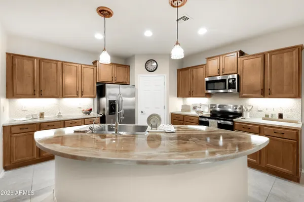 Property Slideshow image 3 of 33 | 3877 n smithsonian dr, Florence, AZ, 85132
