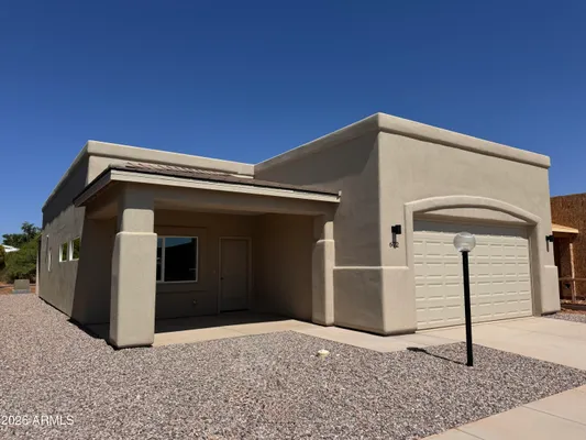 Property Slideshow image 2 of 46 | 672 s meadowood ln, Sierra Vista, AZ, 85635