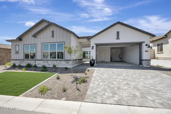 Property Slideshow image 2 of 32 | 20685 w berridge ln, Buckeye, AZ, 85396