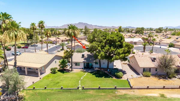 Property Slideshow image 3 of 52 | 6310 s cypress point dr, Chandler, AZ, 85249