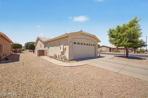 Property Slideshow image 3 of 47 | 1433 e cherry hills dr, Chandler, AZ, 85249