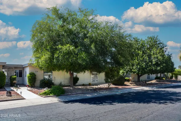 Property Slideshow image 2 of 47 | 13625 n 109th ave, Sun City, AZ, 85351