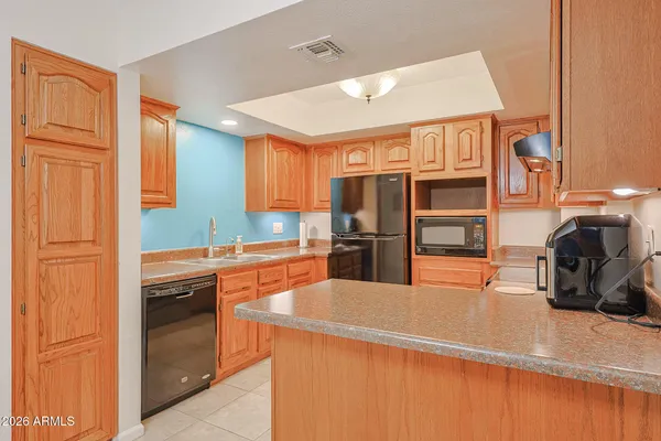 Property Slideshow image 2 of 30 | 17404 n 99th ave 239, Sun City, AZ, 85373