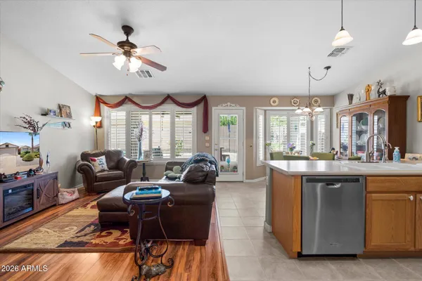 Property Slideshow image 3 of 34 | 3758 e peach tree dr, Chandler, AZ, 85249