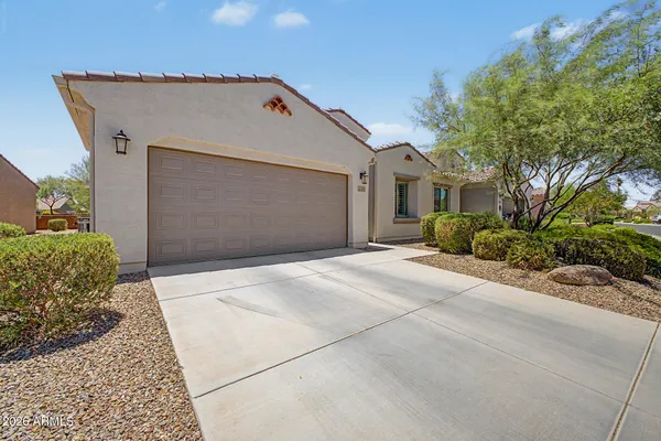 Property Slideshow image 2 of 39 | 4281 w hanna dr, Eloy, AZ, 85131