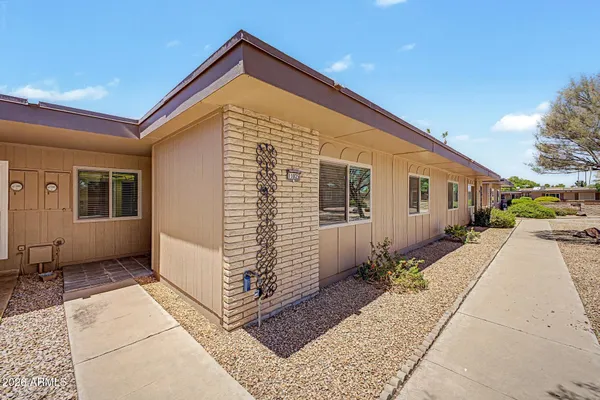 Property Slideshow image 2 of 20 | 11025 w topaz dr, Sun City, AZ, 85351