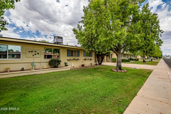 Property Slideshow image 3 of 29 | 10323 w audrey dr, Sun City, AZ, 85351