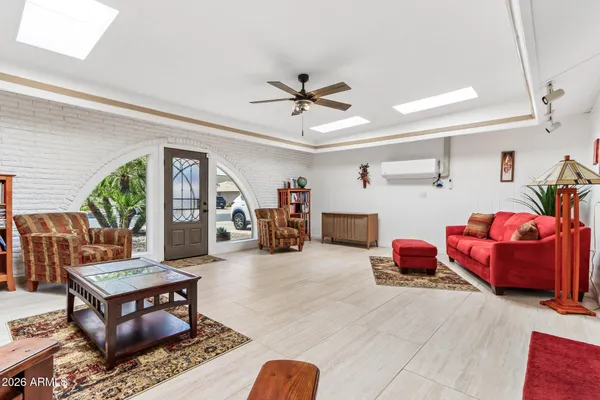 Property Slideshow image 3 of 53 | 13812 n whispering lake dr, Sun City, AZ, 85351