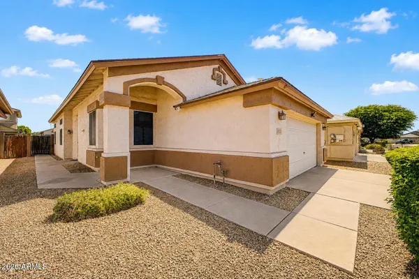 Property Slideshow image 2 of 35 | 9733 w mountain view rd, Peoria, AZ, 85345