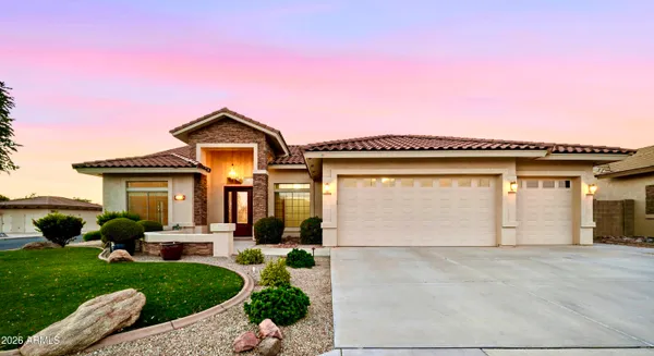 Property Slideshow image 2 of 33 | 10854 e portobello ave, Mesa, AZ, 85212