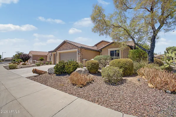 Property Slideshow image 2 of 30 | 27002 w runion dr, Buckeye, AZ, 85396