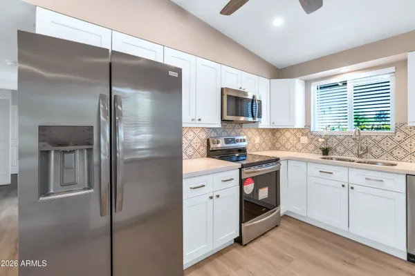 Property Slideshow image 3 of 36 | 10433 w oakmont dr, Sun City, AZ, 85351