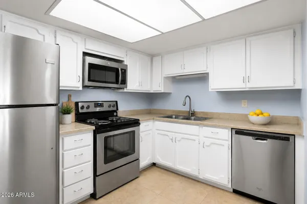 Property Slideshow image 3 of 26 | 7950 e camelback rd 205, Scottsdale, AZ, 85251