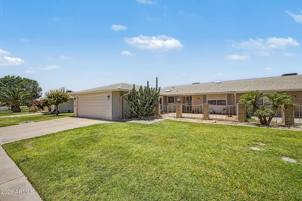 Property Slideshow image 2 of 23 | 10431 w el capitan cir, Sun City, AZ, 85351