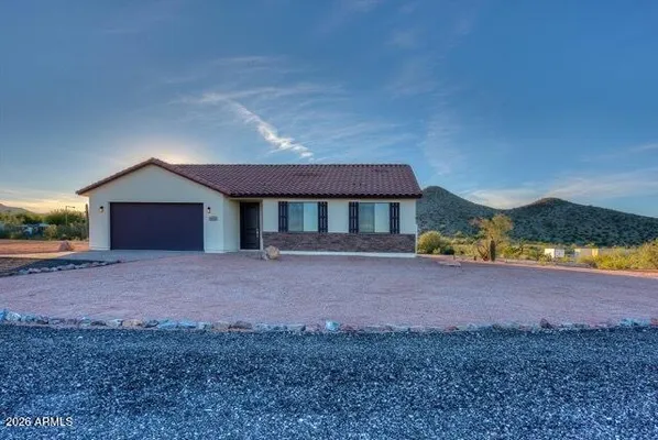 Property Slideshow image 2 of 12 | 19445 w teakwood dr, Buckeye, AZ, 85326