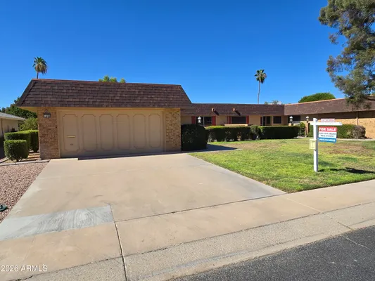Property Slideshow image 3 of 56 | 9706 w long hills dr, Sun City, AZ, 85351