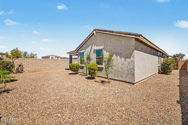 Property Slideshow image 3 of 34 | 13205 w claret cup rd, Peoria, AZ, 85383