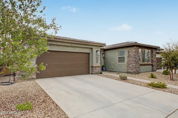 Property Slideshow image 2 of 25 | 39334 n kaden ln, San Tan Valley, AZ, 85140