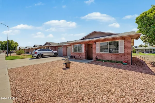 Property Slideshow image 2 of 19 | 10120 n 96th dr b, Peoria, AZ, 85345