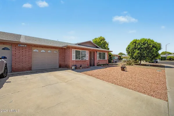 Property Slideshow image 3 of 19 | 10120 n 96th dr b, Peoria, AZ, 85345