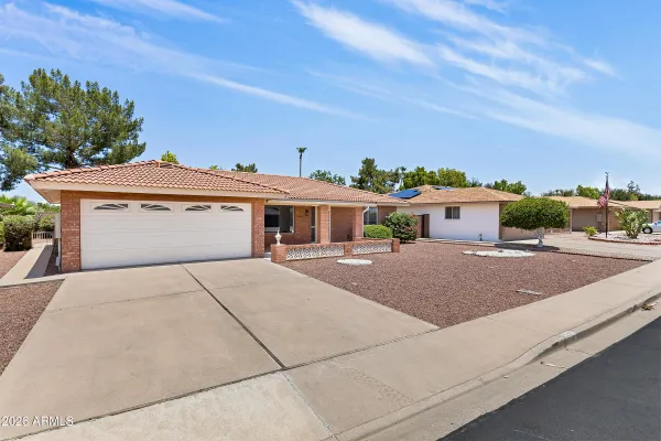 Property Slideshow image 3 of 40 | 7822 e lindner ave, Mesa, AZ, 85209