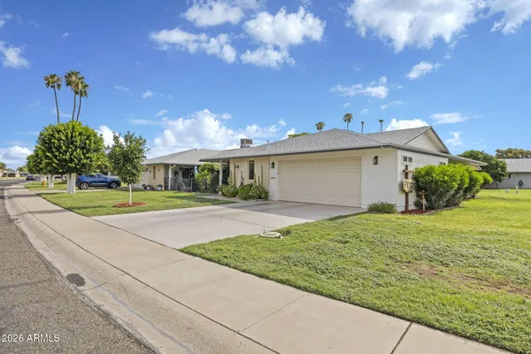 Property Slideshow image 3 of 30 | 10896 w clair dr, Sun City, AZ, 85351