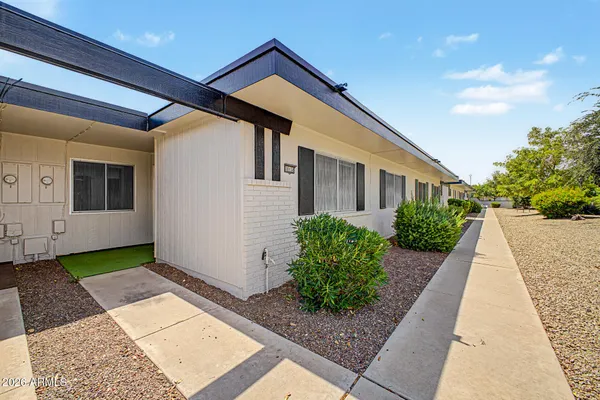 Property Slideshow image 2 of 37 | 10138 w loma blanca dr, Sun City, AZ, 85351