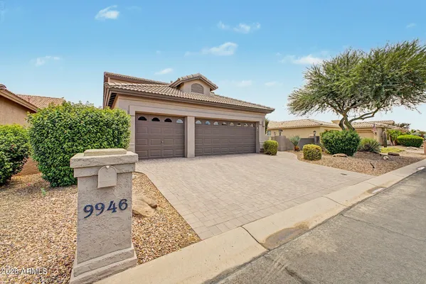 Property Slideshow image 3 of 41 | 9946 e diamond dr, Sun Lakes, AZ, 85248