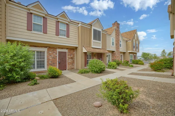 Property Slideshow image 3 of 35 | 18818 n 34th ln 2, Phoenix, AZ, 85027