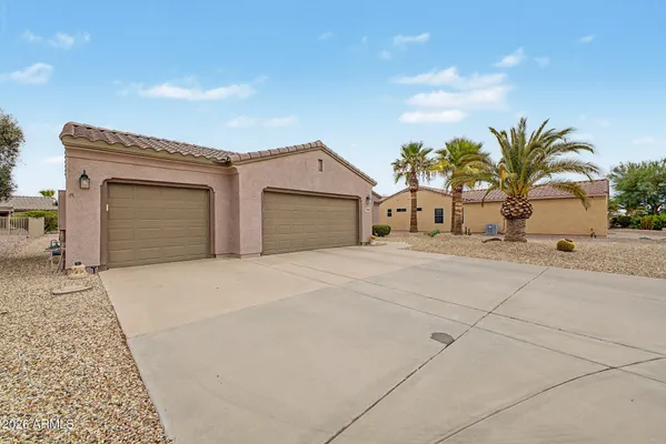 Property Slideshow image 2 of 38 | 15940 w zinnia ct, Surprise, AZ, 85374