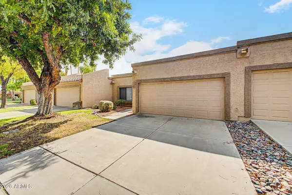 Property Slideshow image 3 of 43 | 19606 n 97th ln, Peoria, AZ, 85382