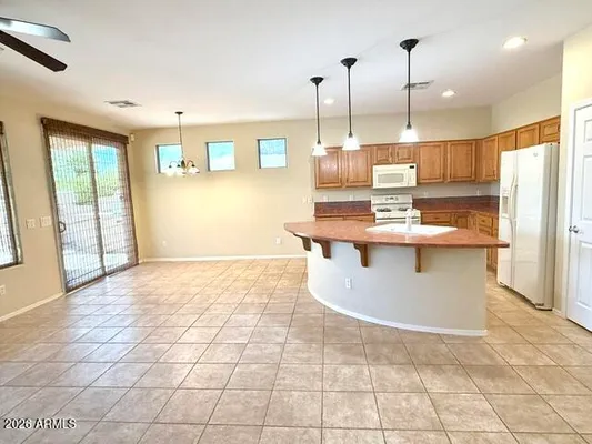 Property Slideshow image 3 of 17 | 5383 s harvest st, Gilbert, AZ, 85298