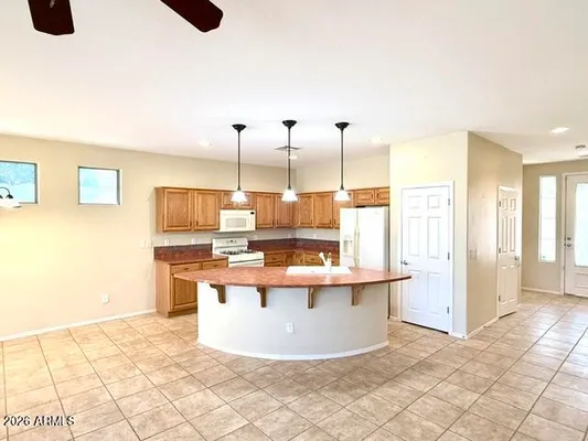 Property Slideshow image 2 of 17 | 5383 s harvest st, Gilbert, AZ, 85298
